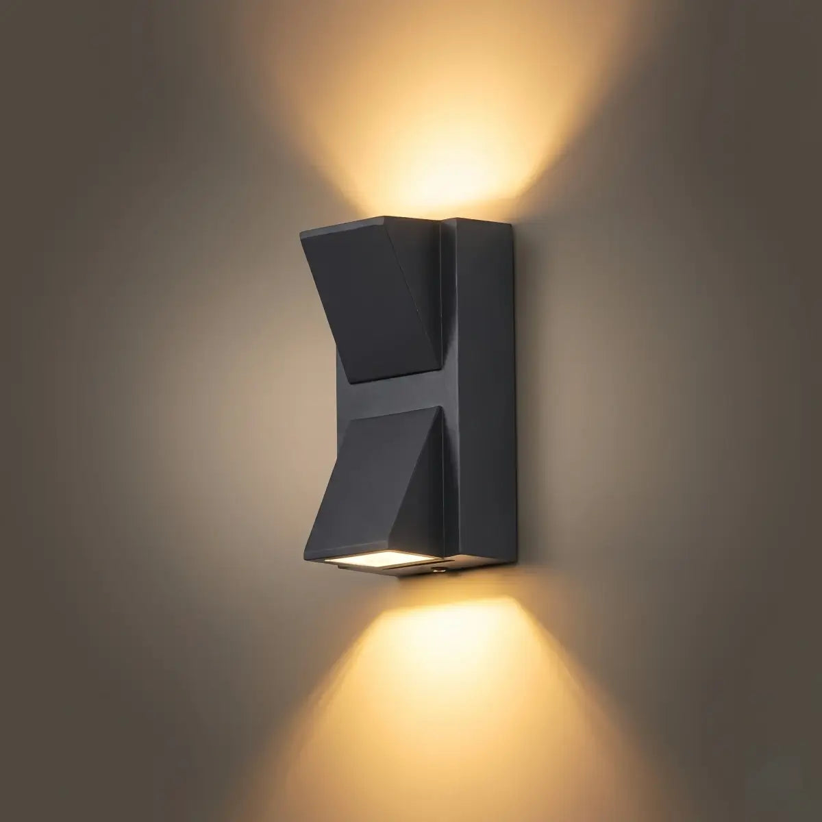 Industrial_Outdoor_Wall_Lamp